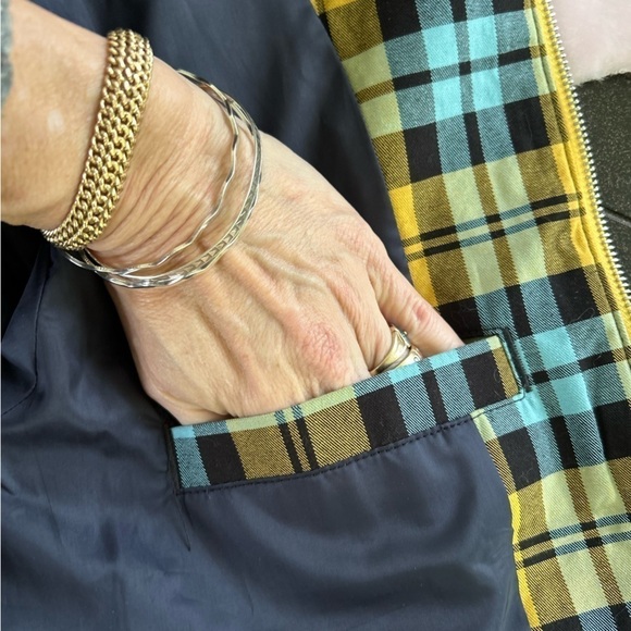 Urban Outfitters Full Zip Jacket Size XS Yellow/Blue/Black Plaid Print - Picture 8 of 12